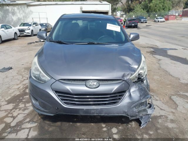 KM8JT3AF0FU977233 Hyundai TUCSON GLS