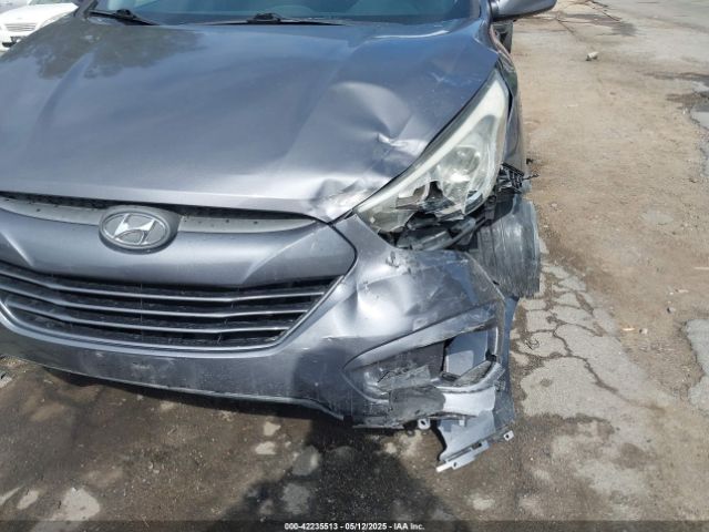 KM8JT3AF0FU977233 Hyundai TUCSON GLS