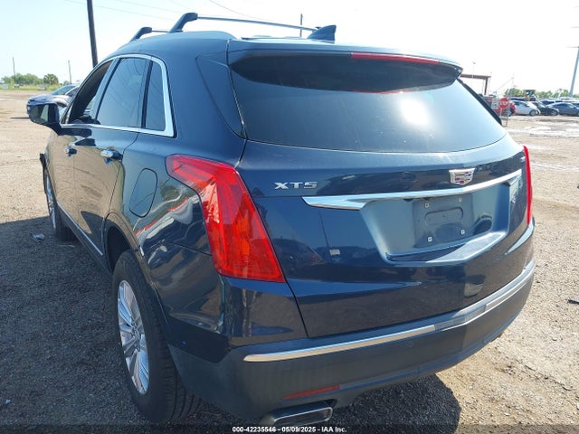 2018 CADILLAC XT5 1GYKNARS7JZ206816 Photo 2