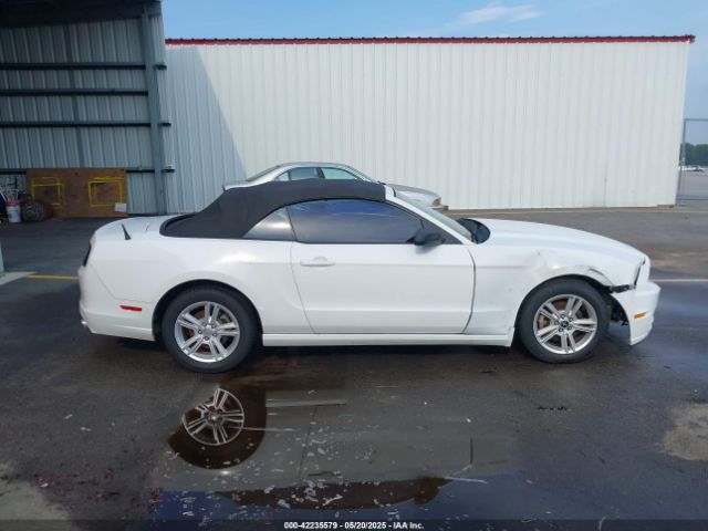 1ZVBP8EM2E5208550 Ford Mustang V6