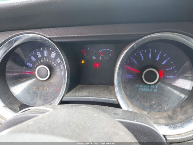 1ZVBP8EM2E5208550 Ford Mustang V6