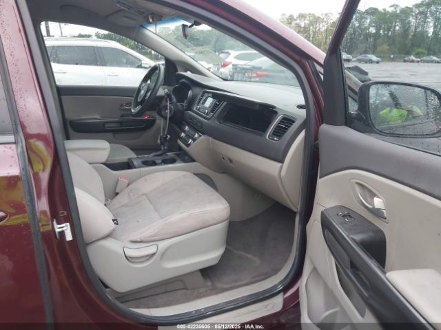 KNDMB5C13G6182278 KIA SEDONA LX