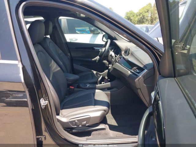 2022 BMW X1 WBXJG7C0XN5U81764 Photo 4