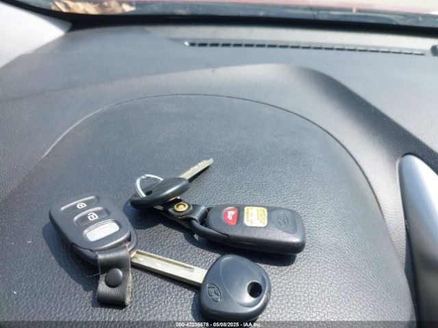 KMHD35LH4GU296386 Hyundai ELANTRA GT