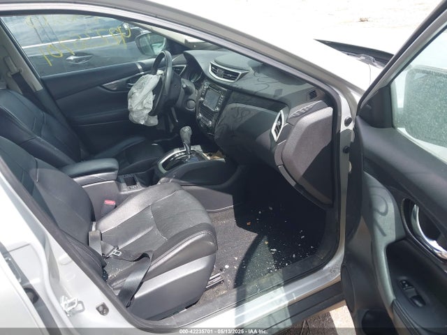 5N1AT2MVXGC855631 Nissan Rogue Sl