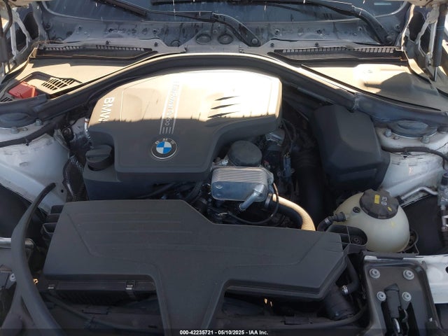 WBA8A9C5XJAH12345 BMW 320i