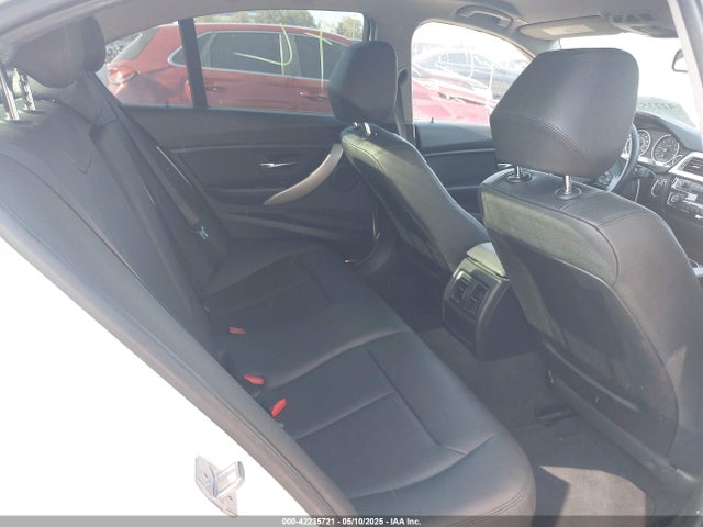 WBA8A9C5XJAH12345 BMW 320i