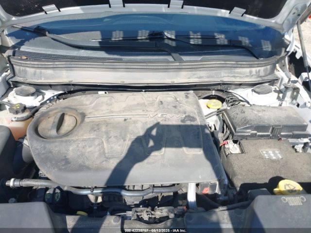 1C4PJMLX6JD502212 Jeep Cherokee Latitude Plus 4x4