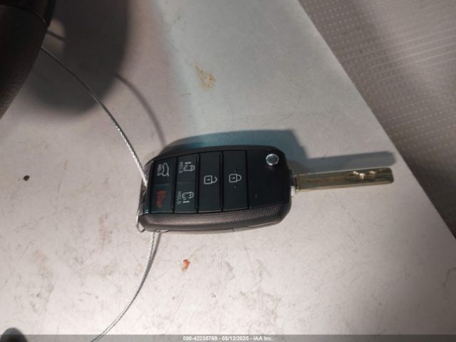 KNDMB5C15L6659478 KIA SEDONA LX