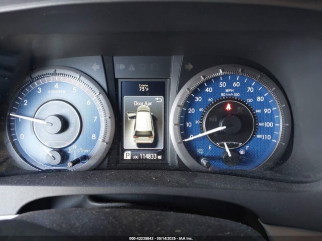 5TDYZ3DCXJS943686 Toyota Sienna Xle 8 Passenger