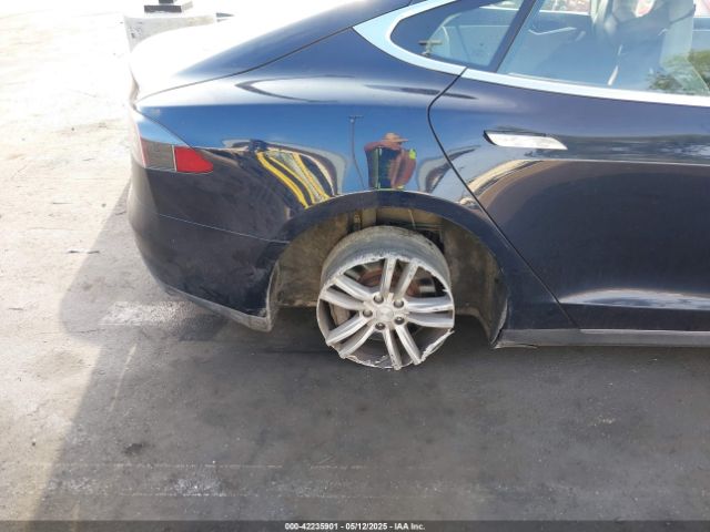 5YJSA1H11EFP30596 Tesla Model S P85