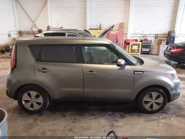 KNDJN2A20F7135948 KIA Soul