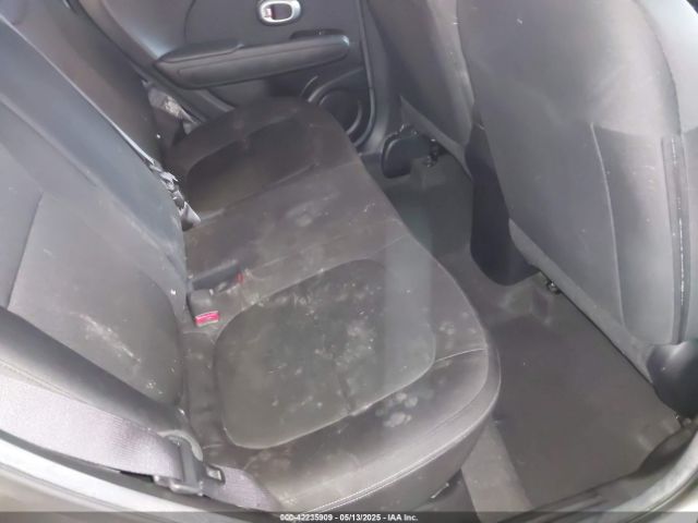 KNDJN2A20F7135948 KIA Soul