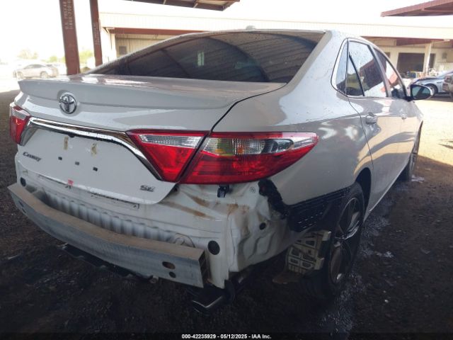4T1BF1FKXFU936095 Toyota CAMRY SE
