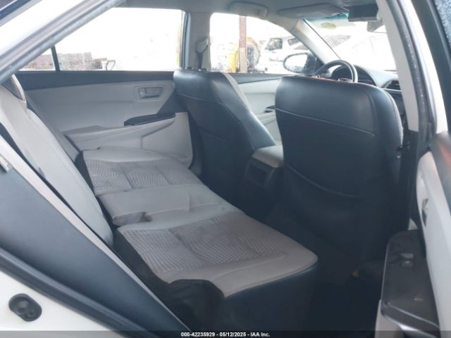 4T1BF1FKXFU936095 Toyota CAMRY SE
