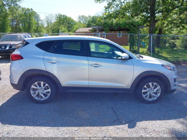 KM8J2CA43KU010613 Hyundai TUCSON SE