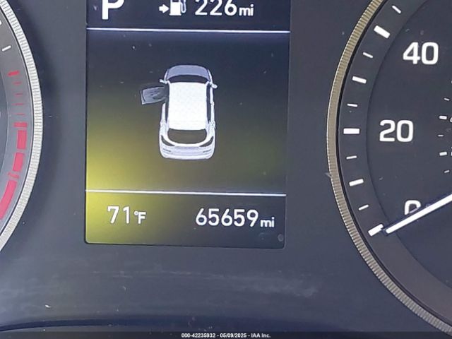 KM8J2CA43KU010613 Hyundai TUCSON SE