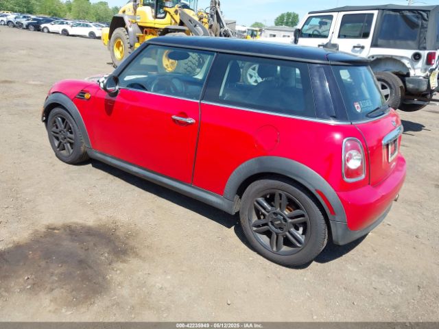 2012 MINI COOPER WMWSU3C56CT540636 Photo 2