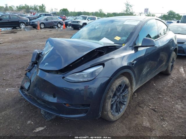7SAYGAEE9SF287905 Tesla Model Y Long Range Dual Motor All-wheel Drive