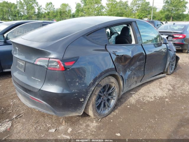 7SAYGAEE9SF287905 Tesla Model Y Long Range Dual Motor All-wheel Drive