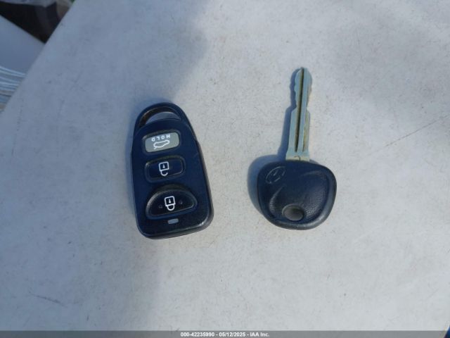 5NPD84LF0JH266883 Hyundai ELANTRA SEL