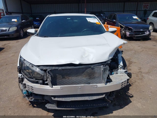 Honda l15b7 2018 2HGFC3A52JH750009 Image 12