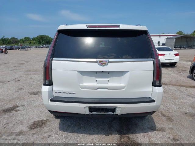 1GYS3AKJ1JR157121 Cadillac Escalade Standard