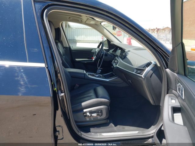 2022 BMW X7 5UXCW2C08N9L32899 Photo 4