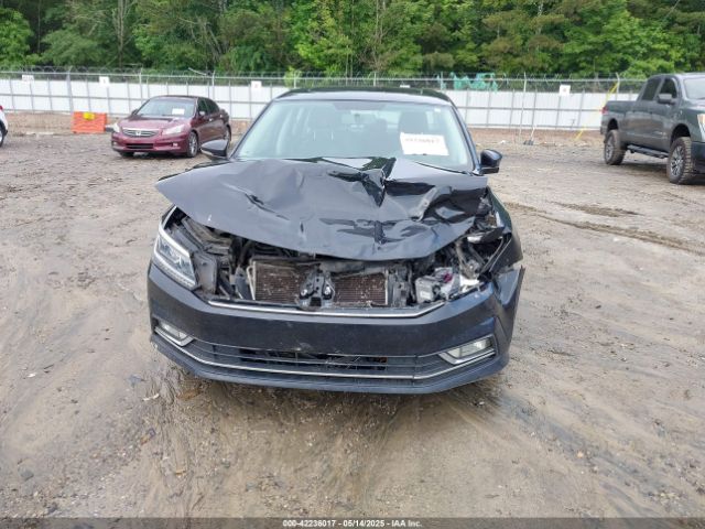 1VWBT7A36HC018088 Volkswagen Passat 1.8t Se
