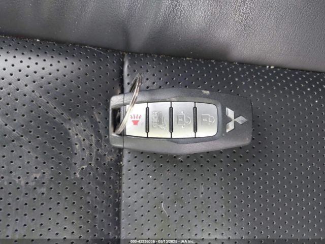 2022 MITSUBISHI OUTLANDER JA4J4VA88NZ015658 Photo 10