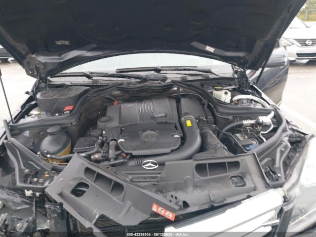 2013 MERCEDES-BENZ C 250 WDDGF4HB4DR252402 Photo 9