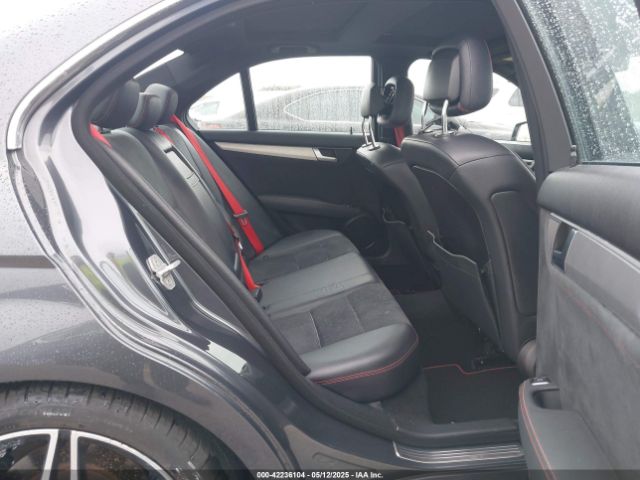 2013 MERCEDES-BENZ C 250 WDDGF4HB4DR252402 Photo 7