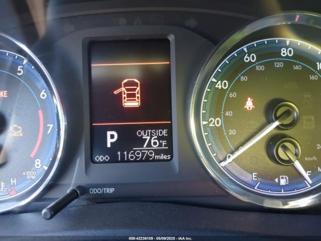 2T1BURHE9JC066443 Toyota COROLLA LE