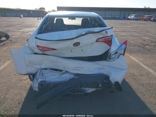 2T1BURHE9JC066443 Toyota COROLLA LE
