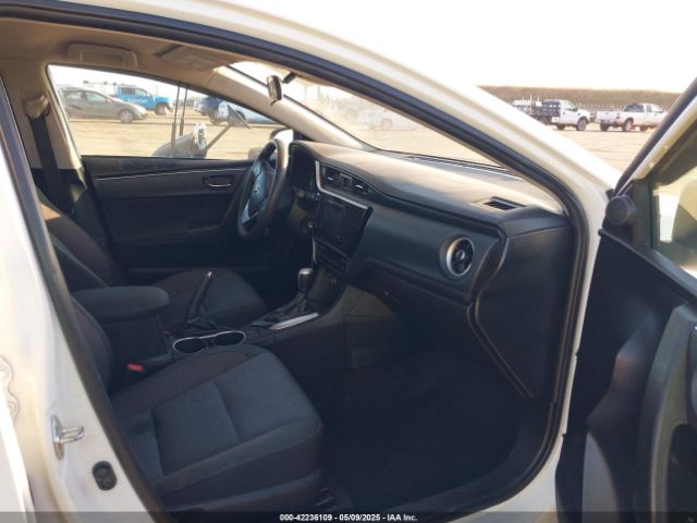 2T1BURHE9JC066443 Toyota COROLLA LE