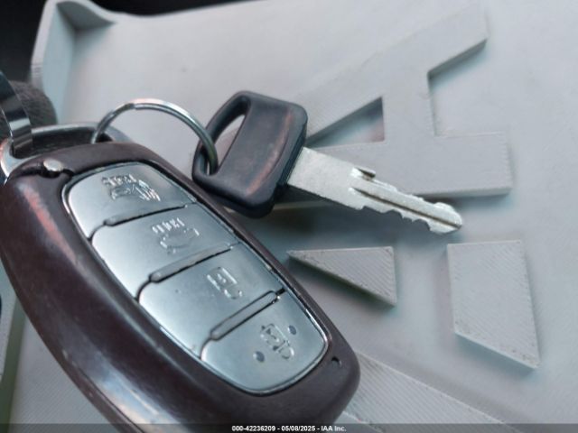 5NPE34AFXJH628630 Hyundai SONATA SEL