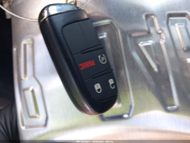 ZACNJDC19PPP70231 Jeep Renegade Trailhawk 4x4