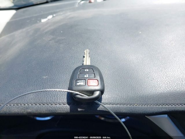 5YFBURHE5KP932012 Toyota COROLLA LE