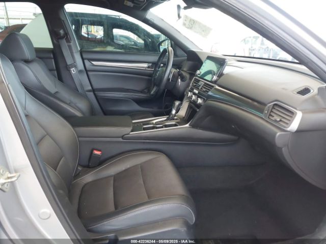 1HGCV1F35KA108912 Honda Accord Sport