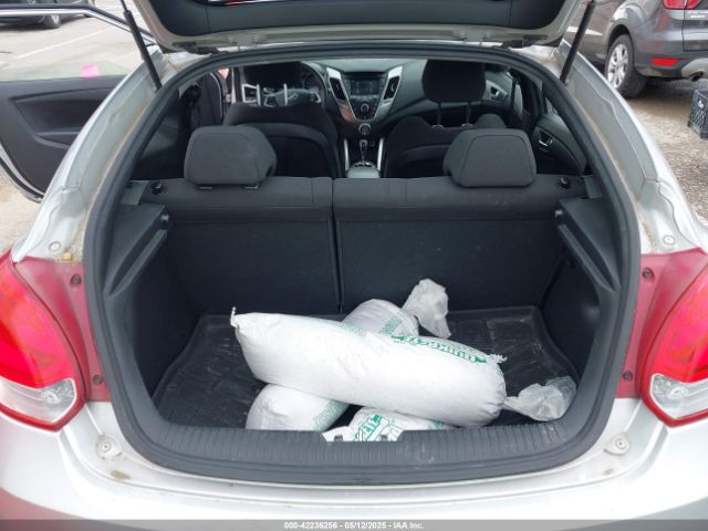 KMHTC6AD1GU264853 Hyundai Veloster