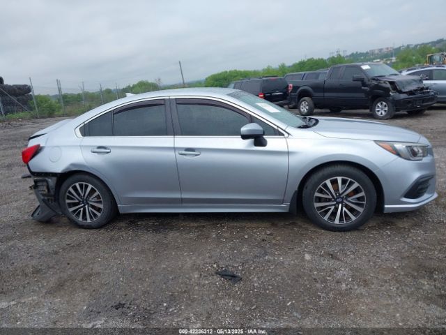 4S3BNAF61K3011165 Subaru Legacy 2.5i Premium