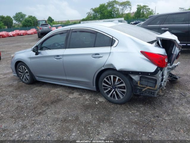 4S3BNAF61K3011165 Subaru Legacy 2.5i Premium