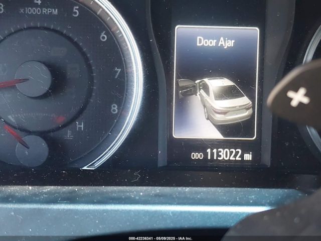 4T1BF1FK2HU700592 Toyota CAMRY SE