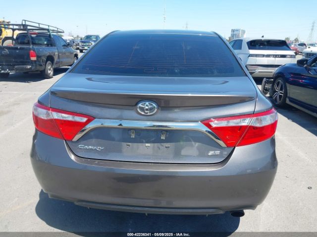 4T1BF1FK2HU700592 Toyota CAMRY SE