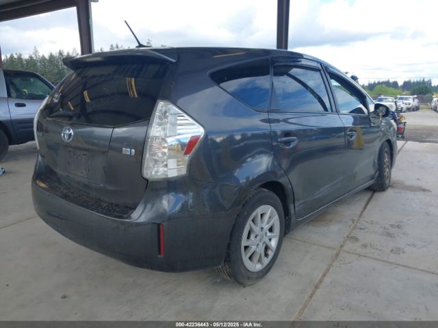 JTDZN3EU1EJ000354 Toyota Prius V Three