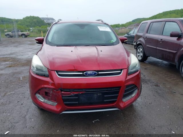 1FMCU9J98EUD92224 Ford Escape Titanium