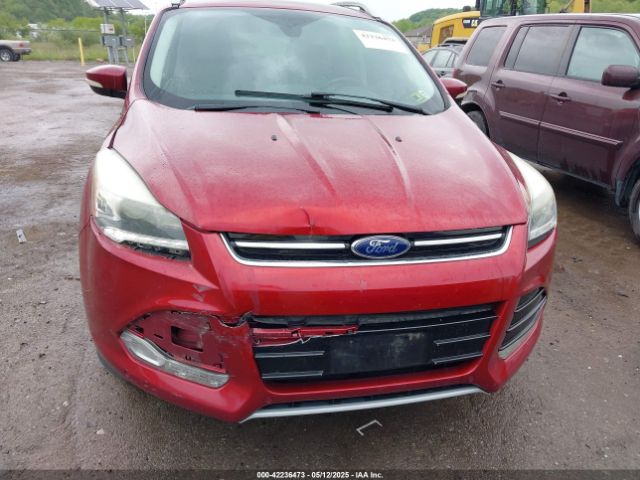 1FMCU9J98EUD92224 Ford Escape Titanium