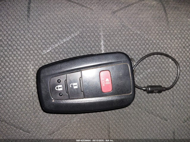 2T3W1RFV8PW271926 Toyota Rav4 Xle