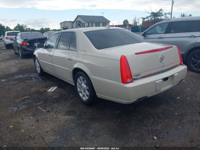 2011 CADILLAC DTS 1G6KA5E65BU139507 Photo 2