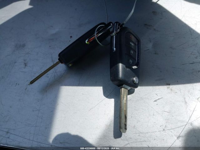 4T1C11AK2NU689552 Toyota CAMRY LE